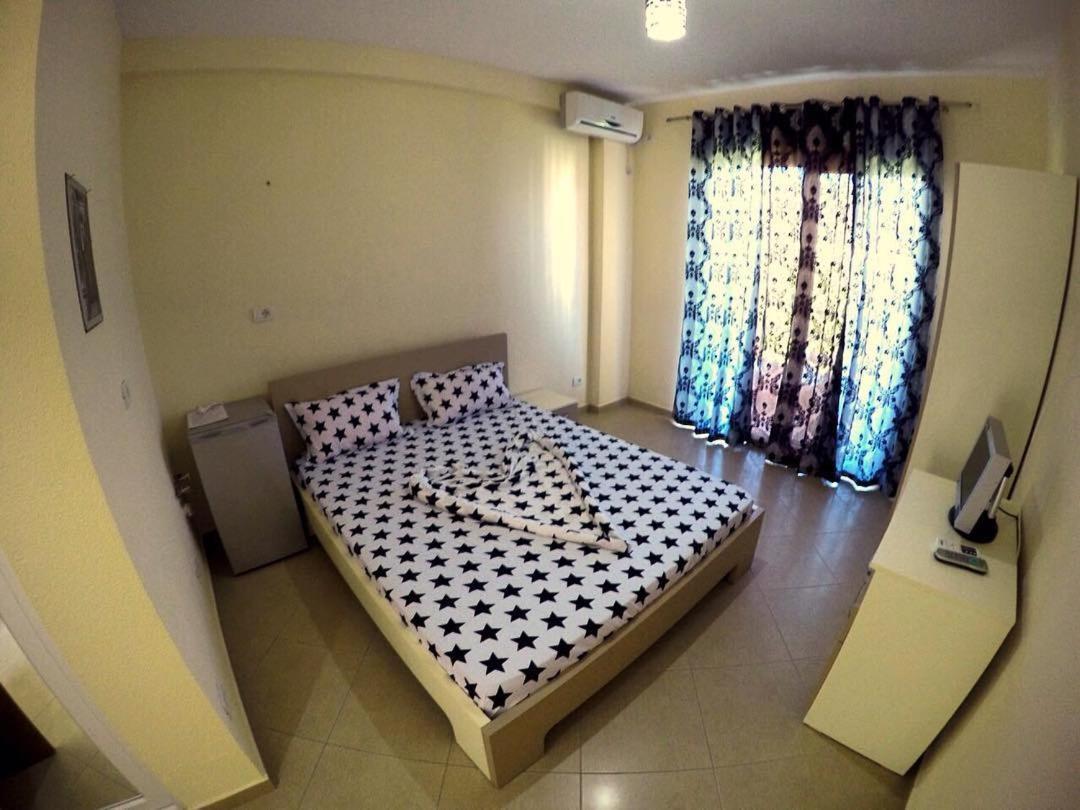 Hotel Comfort Shëngjin 外观 照片