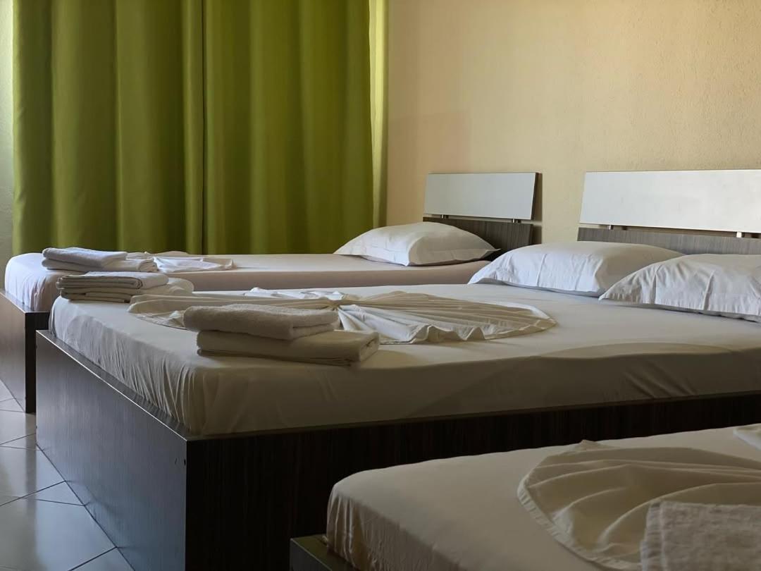Hotel Comfort Shëngjin 外观 照片