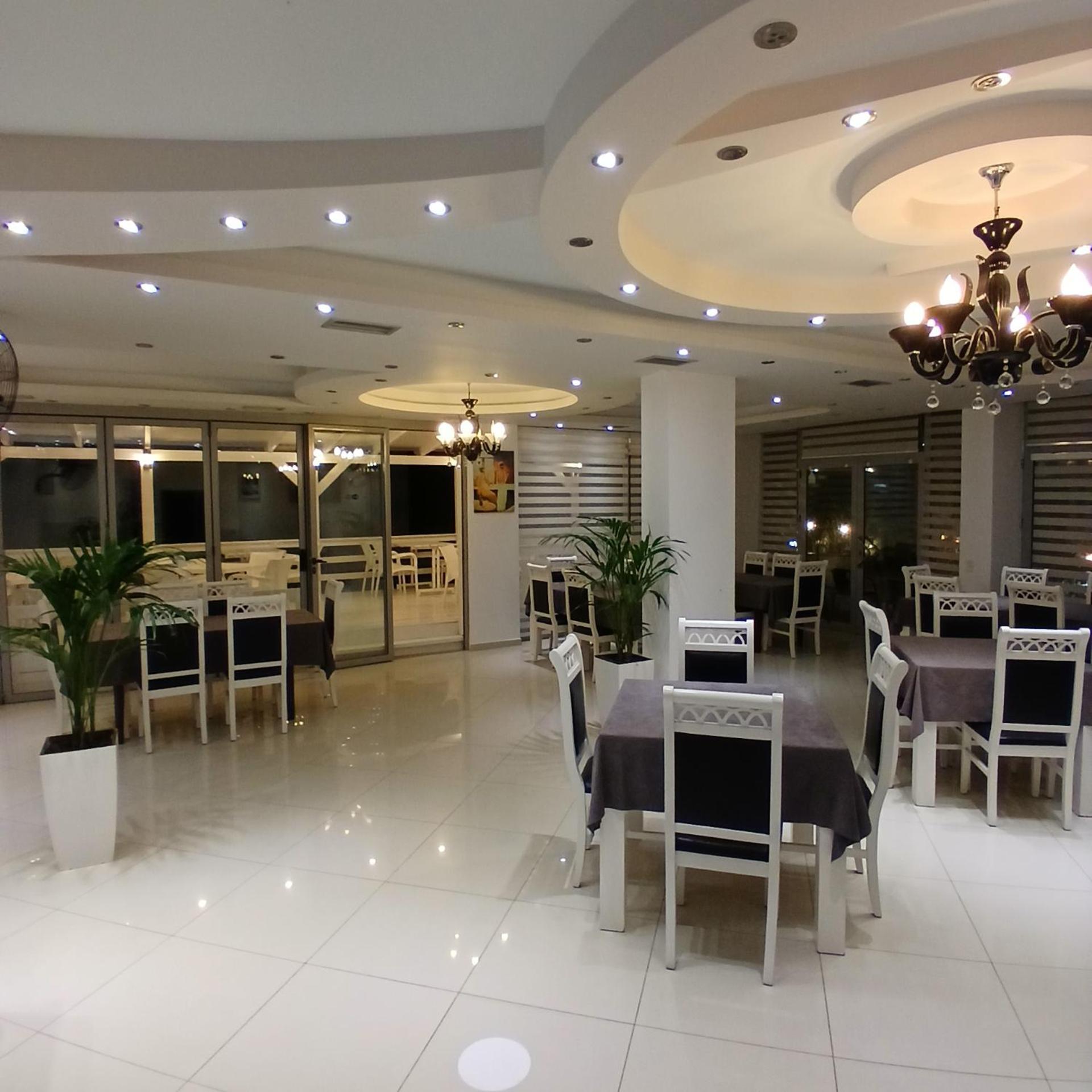 Hotel Comfort Shëngjin 外观 照片